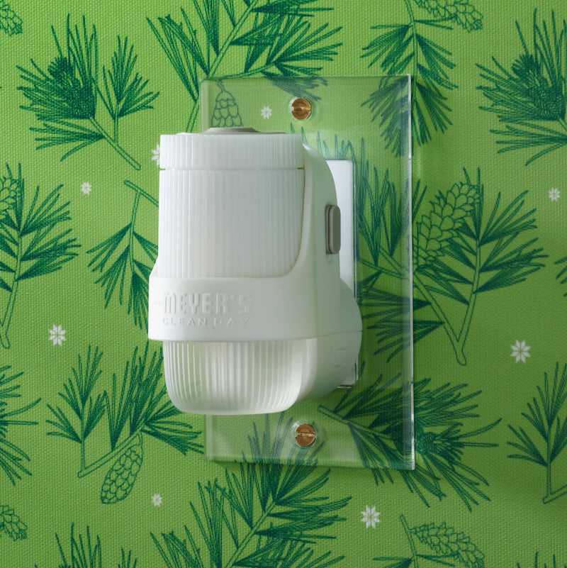 Iowa Pine Plug In Scented Oil Refill 2-Pack